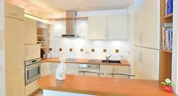 Appart Ambiance - Coste Lyon 0*,  France